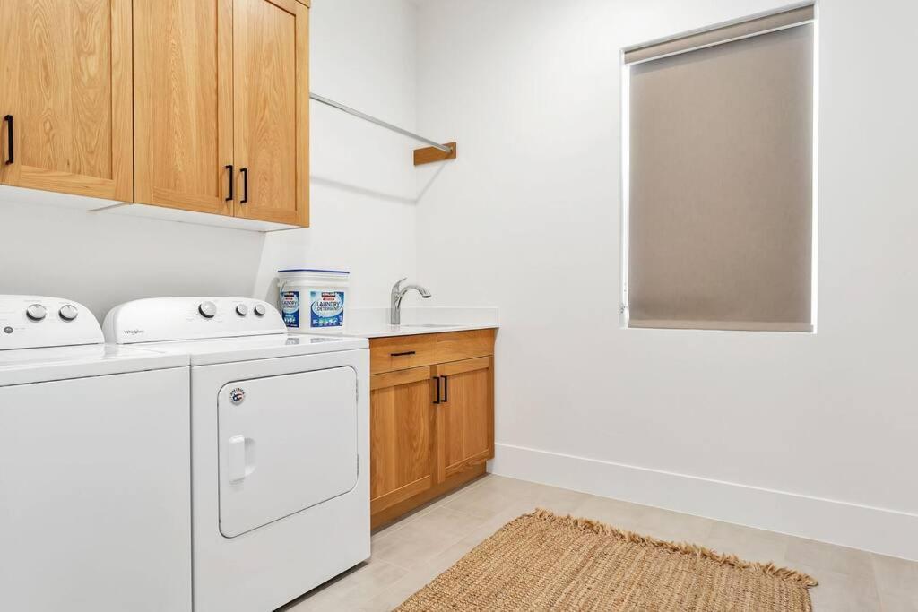 Villa #15 Pet Friendly! Year Round Heated Pool & Hot Tub! Upper Patios! Σεντ Τζορτζ Εξωτερικό φωτογραφία